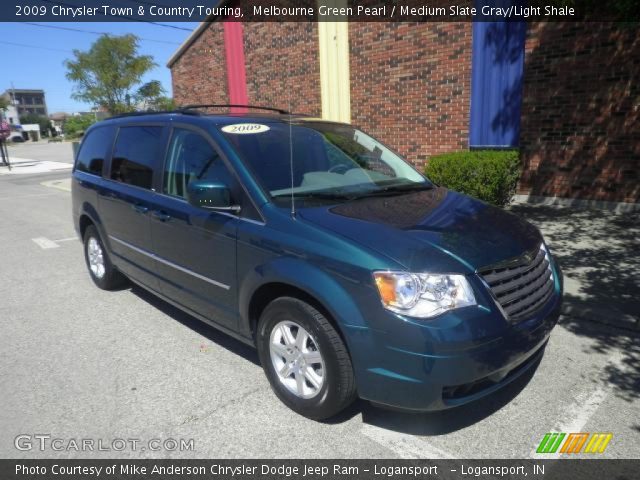 2009 Chrysler Town & Country Touring in Melbourne Green Pearl