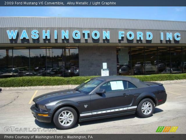 2009 Ford Mustang V6 Convertible in Alloy Metallic