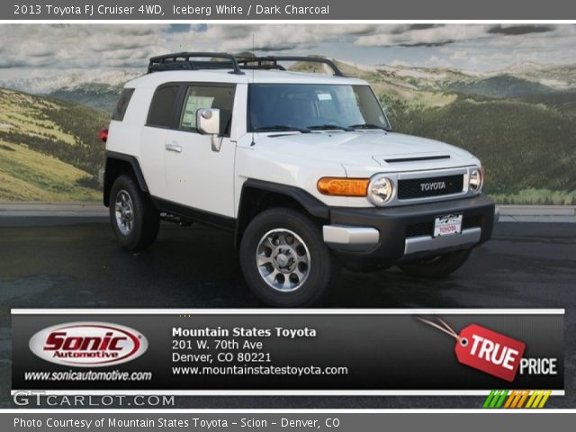 2013 Toyota FJ Cruiser 4WD in Iceberg White