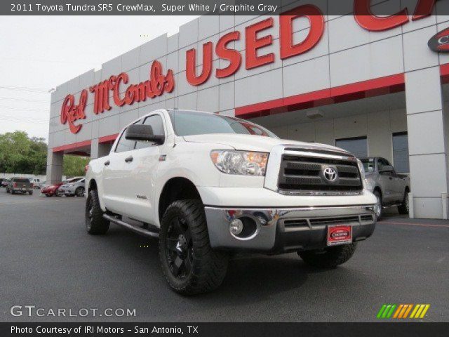 2011 Toyota Tundra SR5 CrewMax in Super White