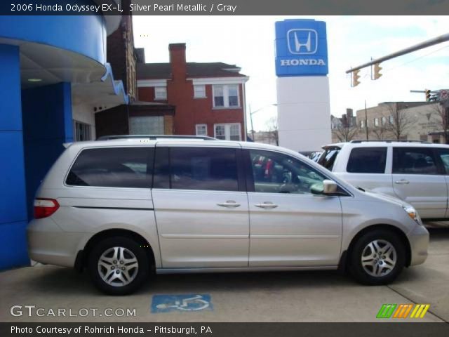 2006 Honda Odyssey EX-L in Silver Pearl Metallic
