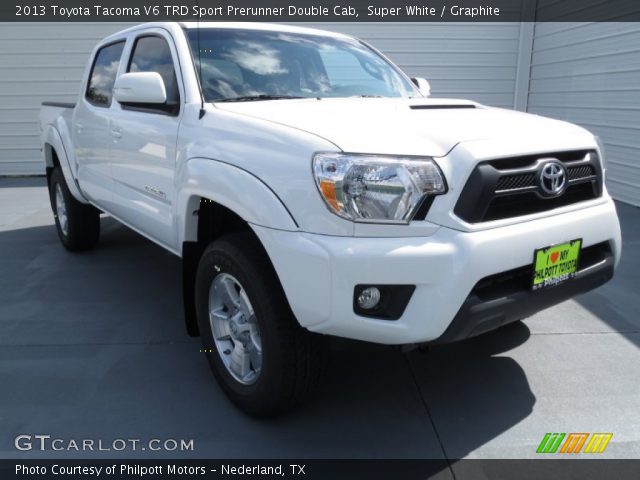 2013 Toyota Tacoma V6 TRD Sport Prerunner Double Cab in Super White