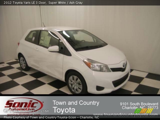 2012 Toyota Yaris LE 3 Door in Super White