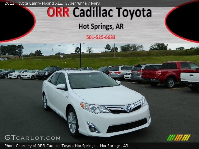 2012 Toyota Camry Hybrid XLE in Super White