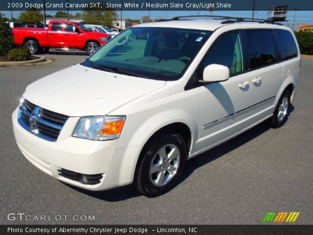 2009 Dodge Grand Caravan SXT in Stone White