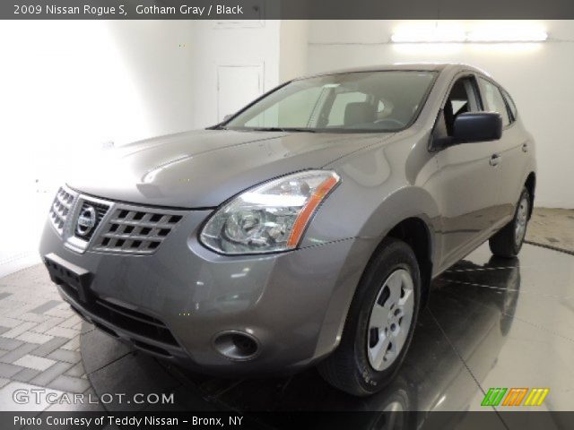 2009 Nissan Rogue S in Gotham Gray