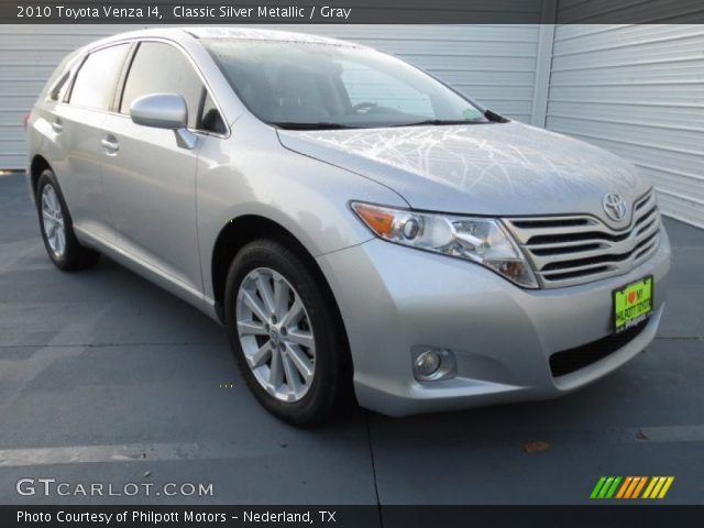 2010 Toyota Venza I4 in Classic Silver Metallic