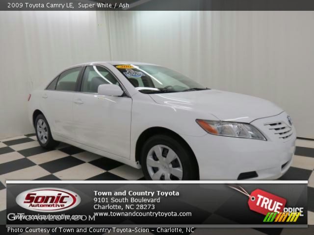 2009 Toyota Camry LE in Super White