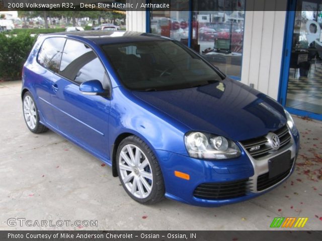 2008 Volkswagen R32  in Deep Blue Metallic