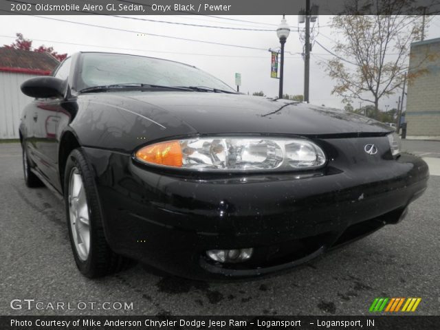 2002 Oldsmobile Alero GL Sedan in Onyx Black