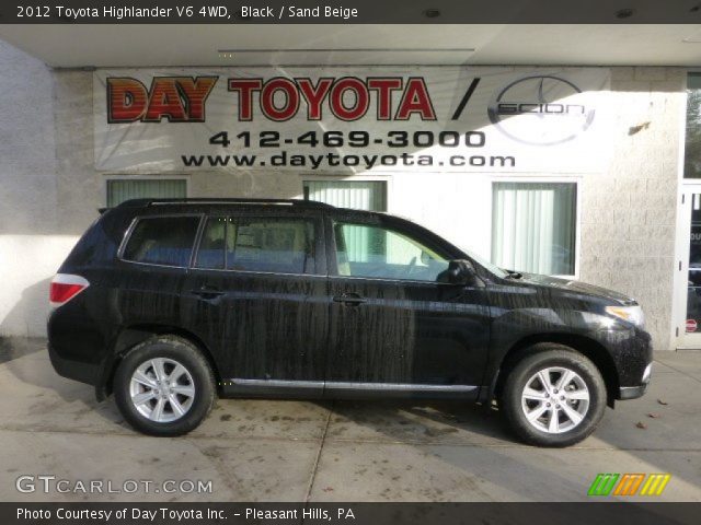 2012 Toyota Highlander V6 4WD in Black
