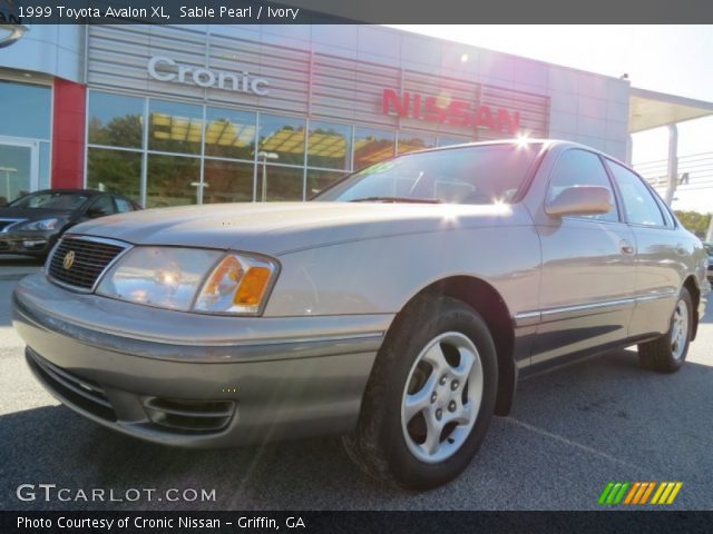 1999 Toyota Avalon XL in Sable Pearl