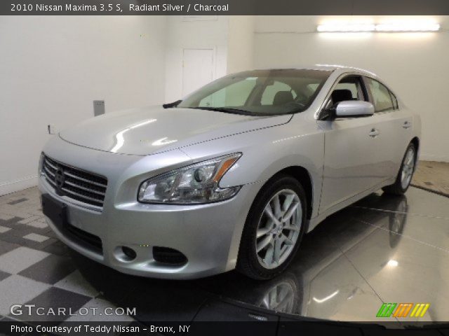 2010 Nissan Maxima 3.5 S in Radiant Silver