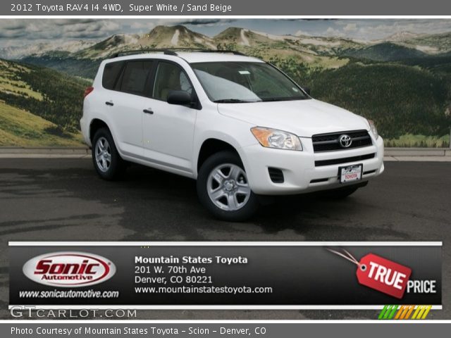 2012 Toyota RAV4 I4 4WD in Super White