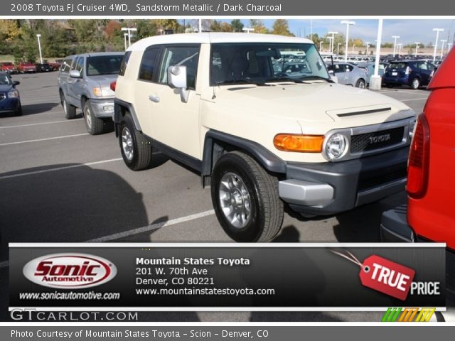 2008 Toyota FJ Cruiser 4WD in Sandstorm Metallic