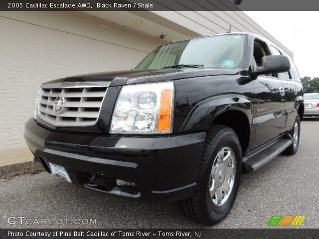 2005 Cadillac Escalade AWD in Black Raven