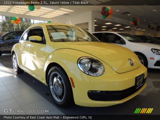 2012 Volkswagen Beetle 2.5L in Saturn Yellow