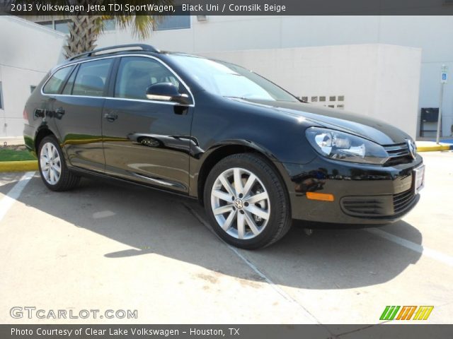 2013 Volkswagen Jetta TDI SportWagen in Black Uni