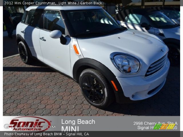 2012 Mini Cooper Countryman in Light White