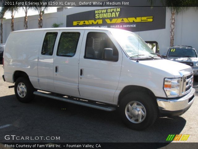 2011 Ford E Series Van E250 XL Cargo in Oxford White