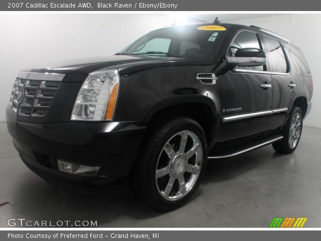 2007 Cadillac Escalade AWD in Black Raven
