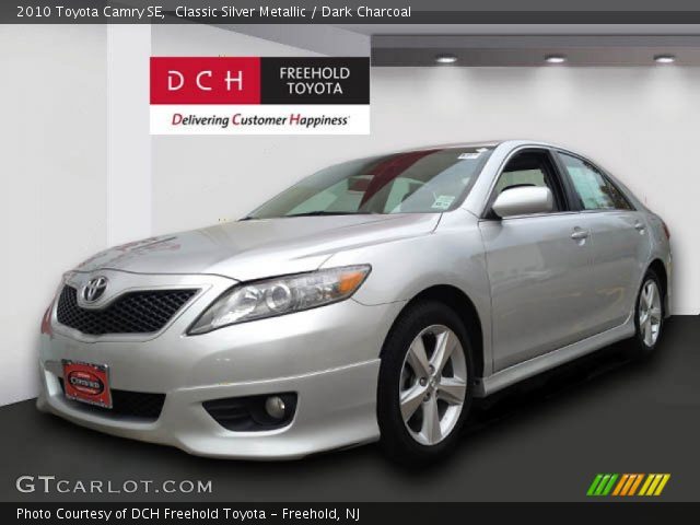 2010 Toyota Camry SE in Classic Silver Metallic