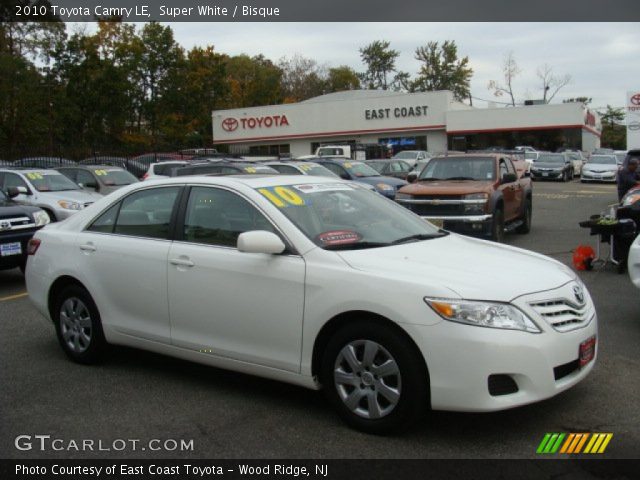 2010 Toyota Camry LE in Super White