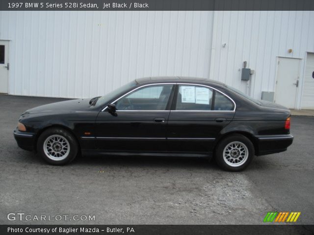 1997 BMW 5 Series 528i Sedan in Jet Black