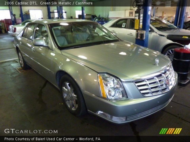 2006 Cadillac DTS  in Green Silk Metallic