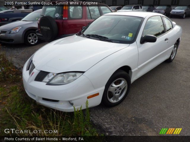 2005 Pontiac Sunfire Coupe in Summit White