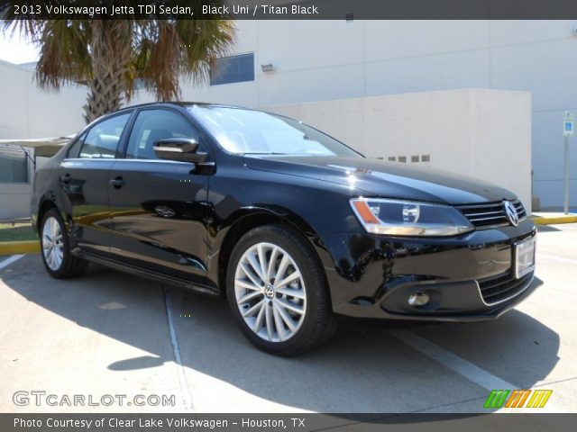 2013 Volkswagen Jetta TDI Sedan in Black Uni