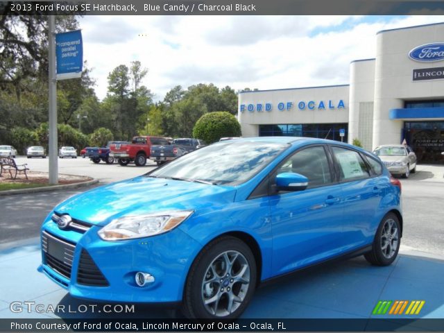 2013 Ford Focus SE Hatchback in Blue Candy