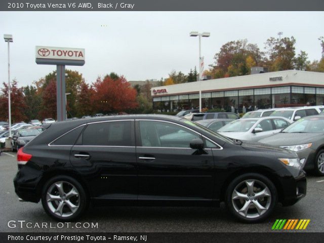 2010 Toyota Venza V6 AWD in Black