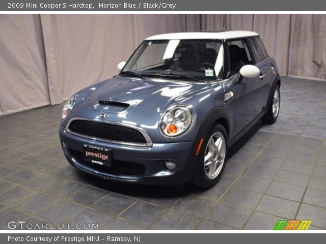 2009 Mini Cooper S Hardtop in Horizon Blue