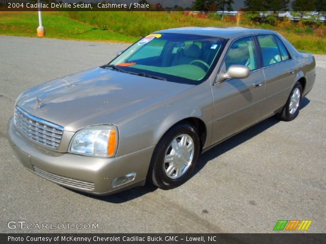 2004 Cadillac DeVille Sedan in Cashmere