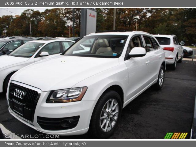 2009 Audi Q5 3.2 Premium quattro in Ibis White