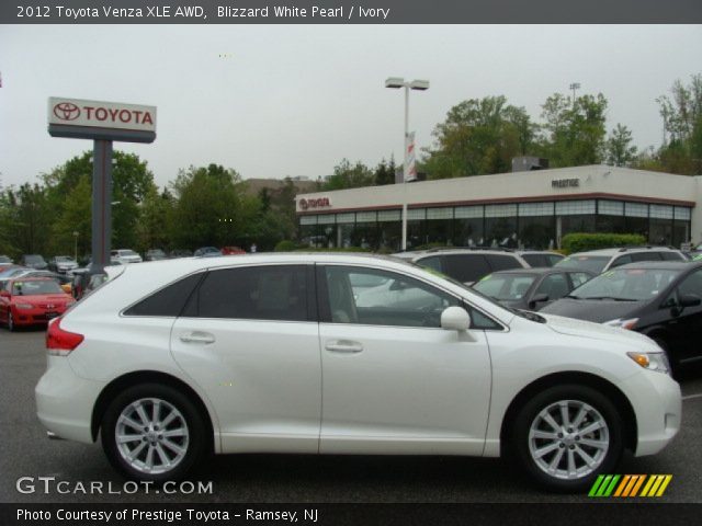 2012 Toyota Venza XLE AWD in Blizzard White Pearl