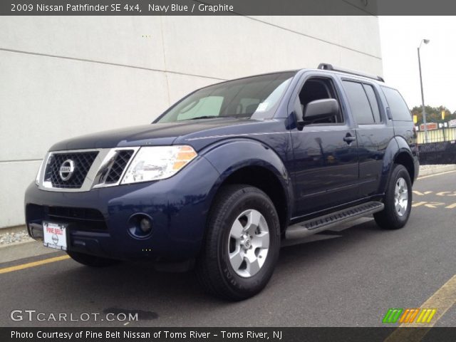 2009 Nissan Pathfinder SE 4x4 in Navy Blue