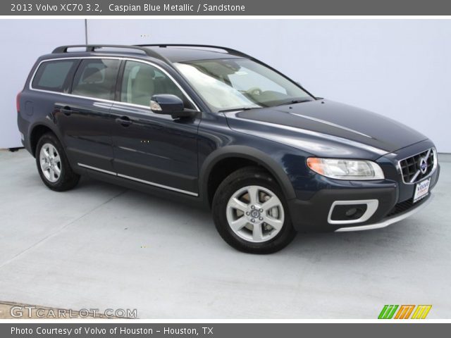 2013 Volvo XC70 3.2 in Caspian Blue Metallic