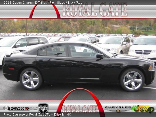 2013 Dodge Charger SXT Plus in Pitch Black