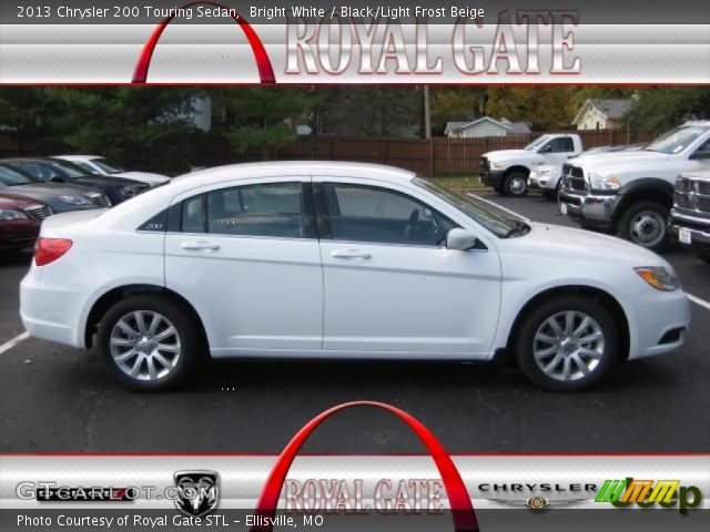 2013 Chrysler 200 Touring Sedan in Bright White