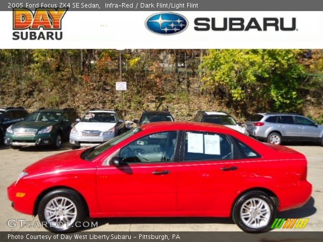 2005 Ford Focus ZX4 SE Sedan in Infra-Red