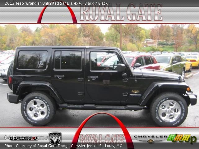 2013 Jeep Wrangler Unlimited Sahara 4x4 in Black
