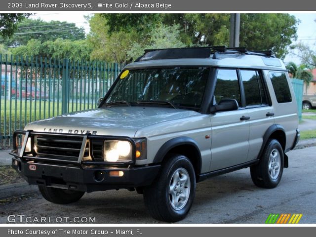 2003 Land Rover Discovery S in White Gold