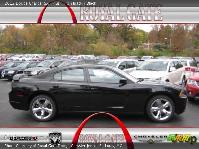 2013 Dodge Charger SXT Plus in Pitch Black