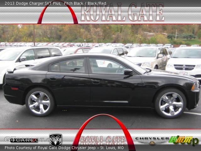 2013 Dodge Charger SXT Plus in Pitch Black