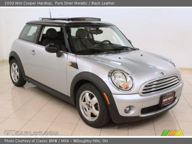 2009 Mini Cooper Hardtop in Pure Silver Metallic
