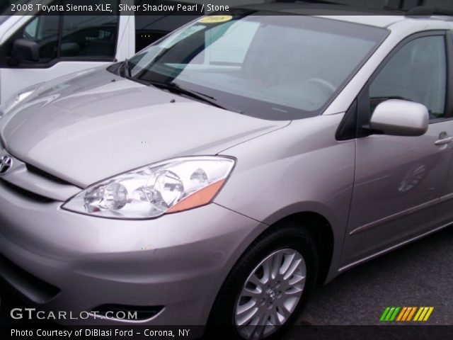 2008 Toyota Sienna XLE in Silver Shadow Pearl
