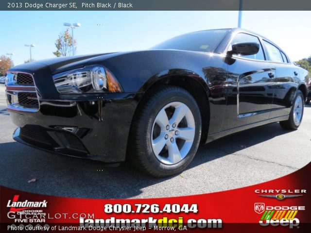 2013 Dodge Charger SE in Pitch Black