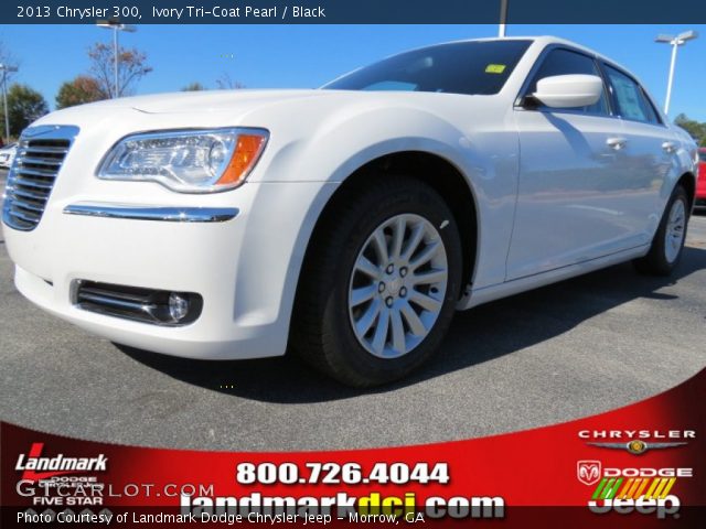 2013 Chrysler 300  in Ivory Tri-Coat Pearl